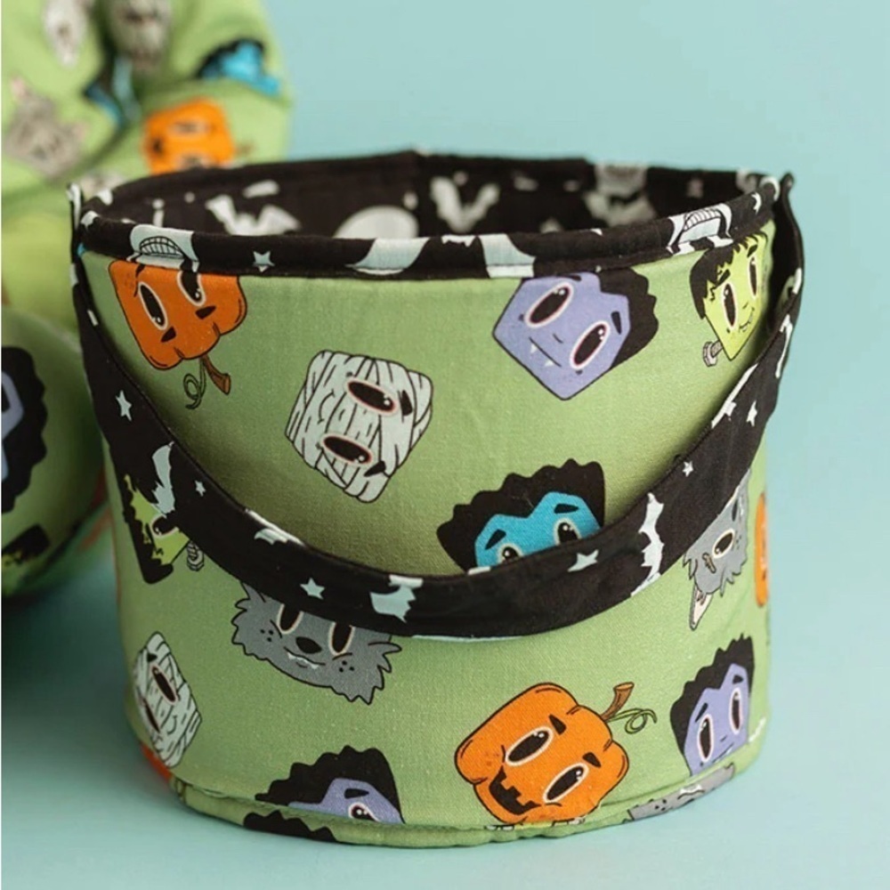 NEW IN PACKAGING POSH PEANUT Skelly Easter or Halloween Basket Fabric - Picture 3 of 8